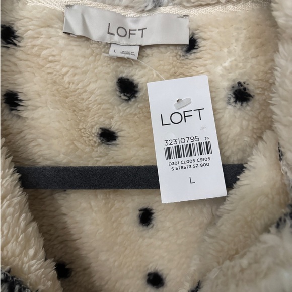 LOFT NWT - Cream and Black Fleece/Chunky Sweater Size L - PTP 24” x2 - Picture 2 of 3